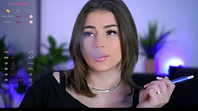 AishaCarter online show from November 7, 2025, 6:12 pm