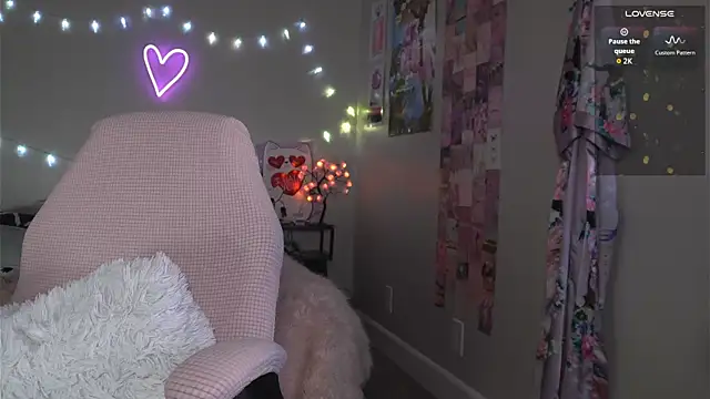 Snapshot of K4Li3Rxyzz chatting on February 24, 2026, 8:21 pm K4Li3Rxyzz online show from February 24, 2026, 8:21 pm