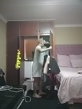 ShooingBunch online show from March 11, 2026, 11:26 am