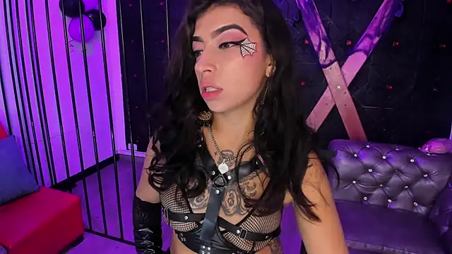 TeennNaugthy18 online show from October 31, 2025, 3:03 am