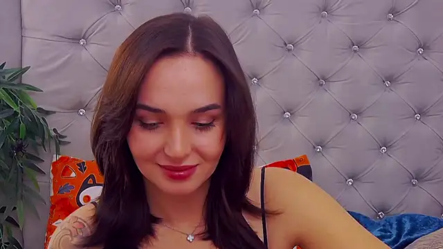 MeIisaLove online show from October 11, 2025, 7:04 pm