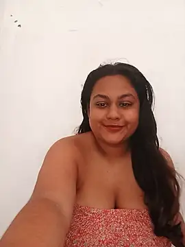 bumblebeegirl online show from July 19, 2026, 8:45 am