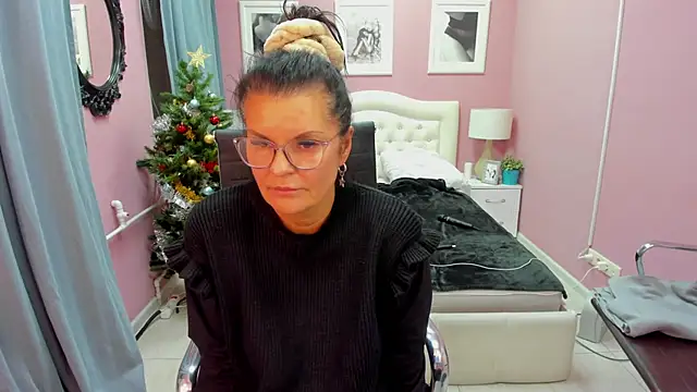 AerysMitch online show from January 7, 2025, 8:42 pm