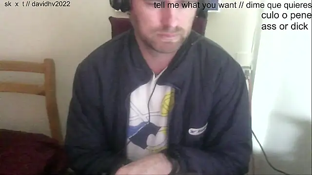 Davidhv2022 online show from March 22, 2025, 3:31 pm