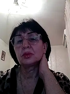 AlbinaXPretty online show from February 1, 2025, 9:11 am