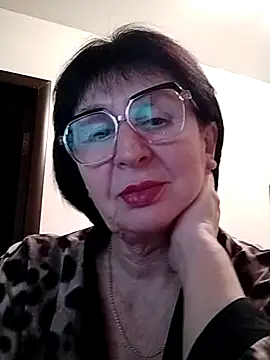 AlbinaXPretty online show from February 17, 2025, 9:54 pm