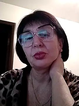 AlbinaXPretty online show from February 16, 2025, 6:21 pm