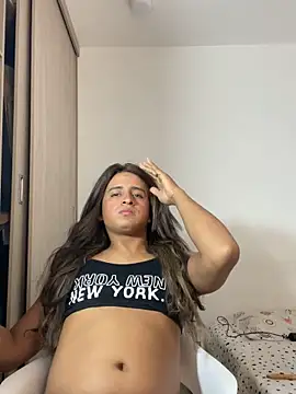 laurafoxxx online show from February 17, 2026, 4:04 pm