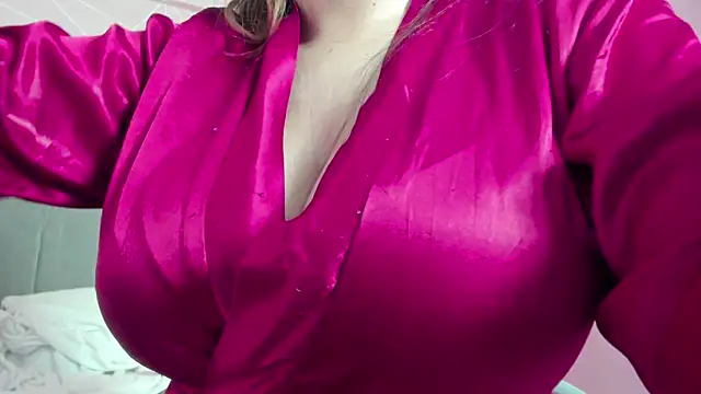 dolly zoe online show from March 17, 2025, 8:51 am