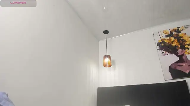 dolly zoe online show from February 21, 2026, 5:09 am