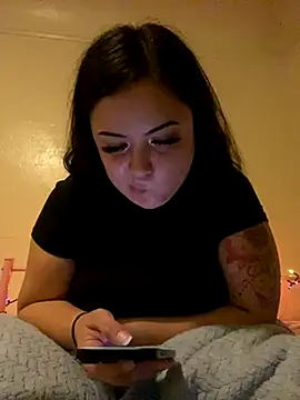 xocrybaby online show from November 17, 2025, 3:21 am