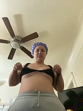 xocrybaby online show from November 18, 2025, 5:27 pm