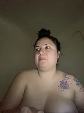 xocrybaby online show from December 19, 2025, 5:37 pm