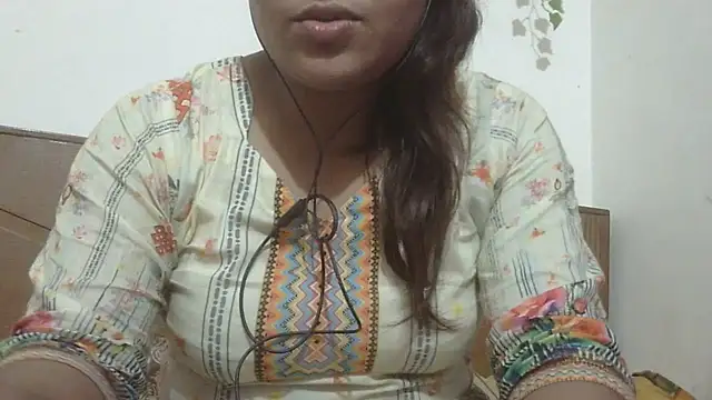 Snapshot of shekira99 chatting on July 21, 2026, 2:07 pm shekira99 online show from July 21, 2026, 2:07 pm