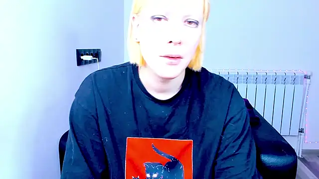 dollmore online show from October 17, 2025, 2:37 am