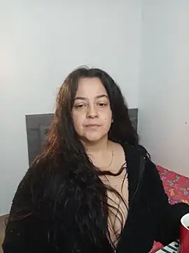 Snapshot of lucia_vonne_ chatting on June 14, 2026, 4:14 am lucia vonne online show from June 14, 2026, 4:14 am