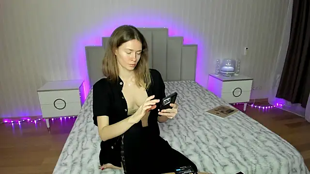 Snapshot of ooksiiii chatting on January 28, 2025, 6:28 pm ooksiiii online show from January 28, 2025, 6:28 pm