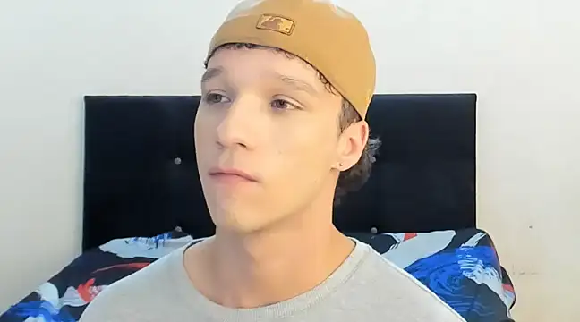 angelcortes online show from January 23, 2025, 2:07 pm