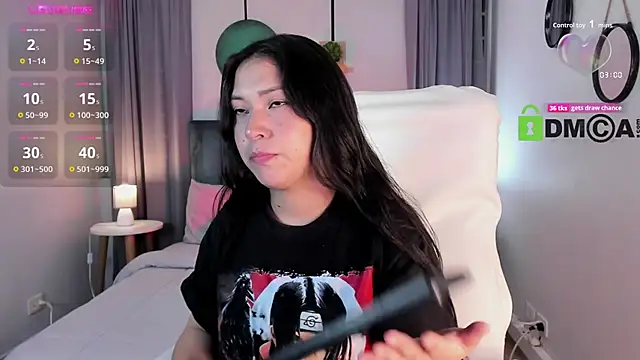 CoralineRicce  online show from October 27, 2025, 12:33 am