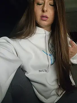 angel eyees online show from November 20, 2025, 6:30 pm