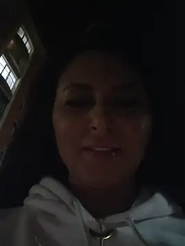 angel eyees online show from November 25, 2025, 7:47 pm