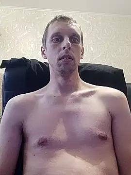 Yrikos1 online show from November 25, 2025, 1:33 pm