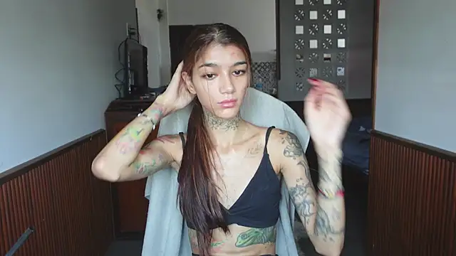 vinkitinkii online show from April 4, 2026, 4:30 am