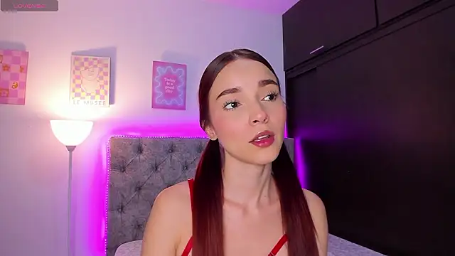 kate sweet01 online show from February 8, 2026, 9:12 pm