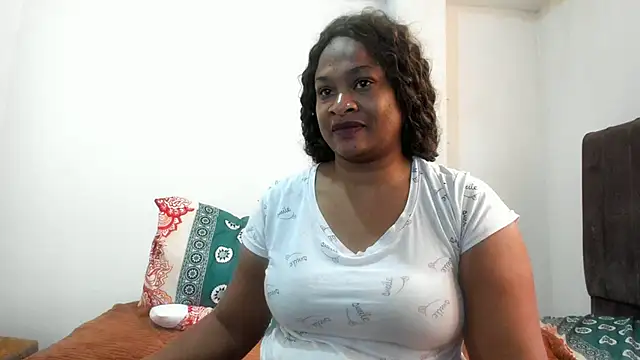 Camila sandoval 01 online show from February 28, 2025, 5:37 pm