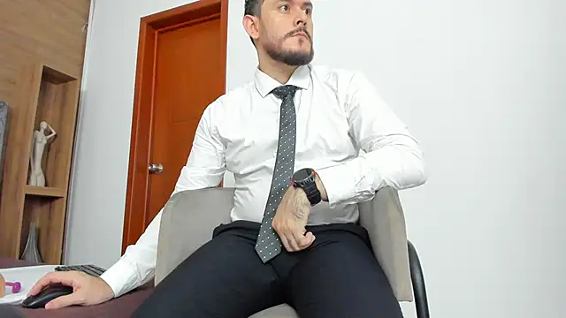 jeanpiere  online show from March 31, 2026, 2:13 am