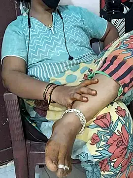 yours-kavaya online show from November 25, 2025, 3:23 pm