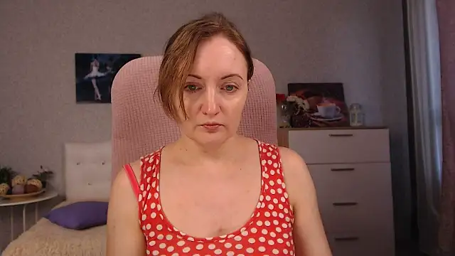 Snapshot of BettyFootFetish chatting on November 15, 2025, 9:57 am BettyFootFetish online show from November 15, 2025, 9:57 am