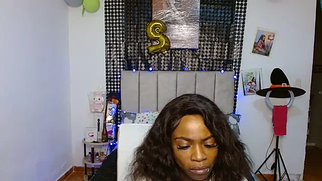 Snapshot of Wilson_Siara chatting on October 11, 2025, 4:35 am Wilson Siara online show from October 11, 2025, 4:35 am