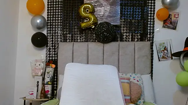 Snapshot of Wilson_Siara chatting on November 7, 2025, 6:07 am Wilson Siara online show from November 7, 2025, 6:07 am