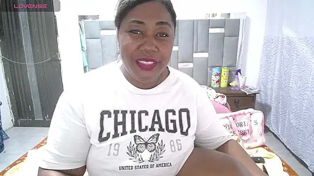 thickebonymilfF online show from January 31, 2025, 4:25 am