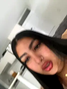 NatashaBrown12 online show from October 28, 2025, 1:10 pm