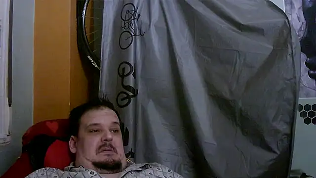 porkorossy online show from April 14, 2026, 9:53 pm