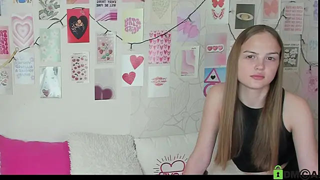 Snapshot of little_radiant_sun chatting on November 24, 2025, 8:25 am little radiant sun online show from November 24, 2025, 8:25 am