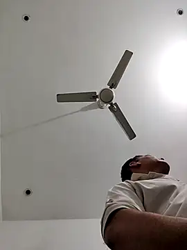 ZIMMY25 online show from November 4, 2025, 6:44 pm