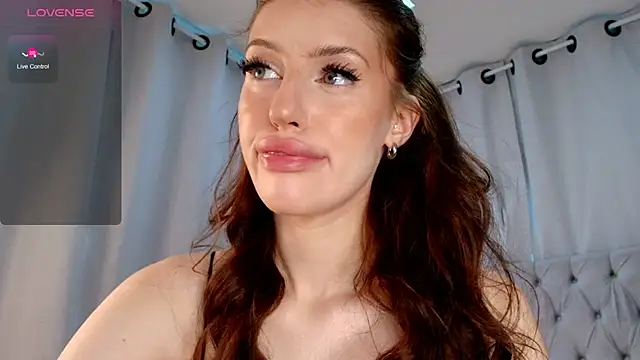 Snapshot of Skinny_Alice chatting on June 29, 2026, 11:10 am Skinny Alice online show from June 29, 2026, 11:10 am