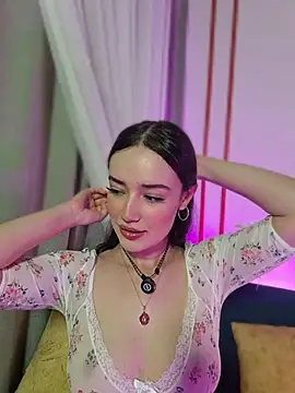 Kate Amaretto  online show from April 7, 2026, 1:51 am