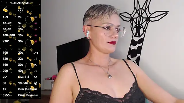 Snapshot of scarlett_paris22 chatting on February 9, 2025, 11:46 pm scarlett paris22 online show from February 9, 2025, 11:46 pm