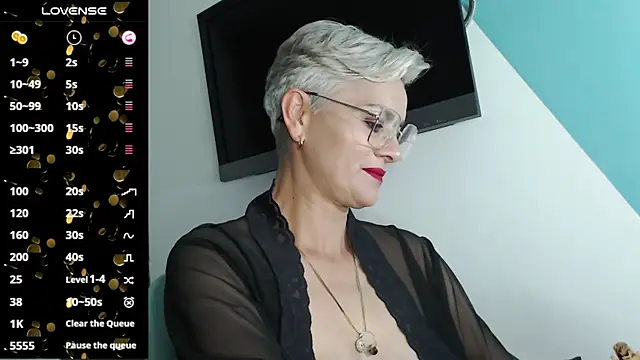 Snapshot of scarlett_paris22 chatting on March 4, 2025, 11:43 pm scarlett paris22 online show from March 4, 2025, 11:43 pm