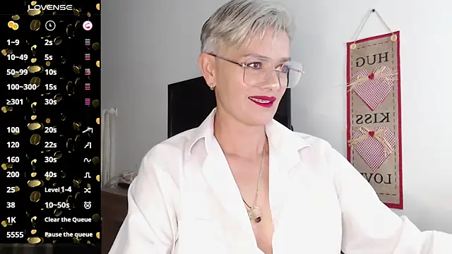 Snapshot of scarlett_paris22 chatting on February 10, 2025, 11:55 pm scarlett paris22 online show from February 10, 2025, 11:55 pm