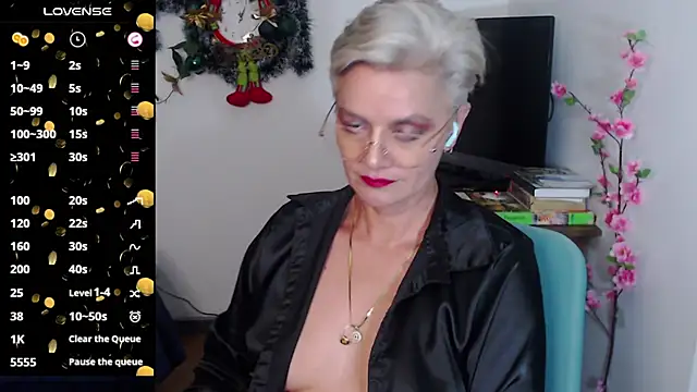 Snapshot of scarlett_paris22 chatting on January 4, 2025, 3:07 am scarlett paris22 online show from January 4, 2025, 3:07 am