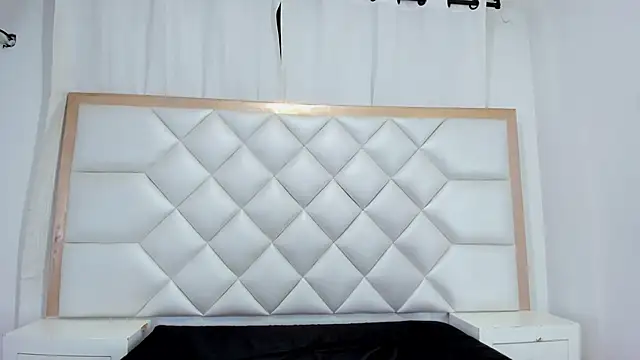 Shanelle   online show from October 29, 2025, 1:32 pm