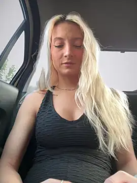 Ella Charm online show from September 13, 2025, 4:07 pm