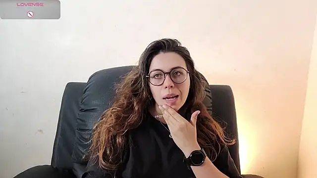 irinasweet27 online show from November 15, 2025, 3:10 am