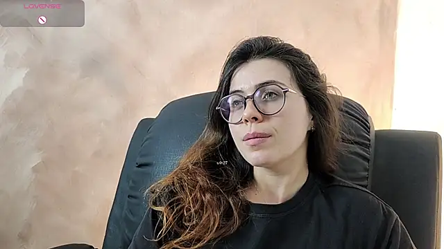 irinasweet27 online show from November 28, 2025, 1:50 am