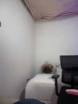 lilian prada online show from November 7, 2025, 2:43 pm